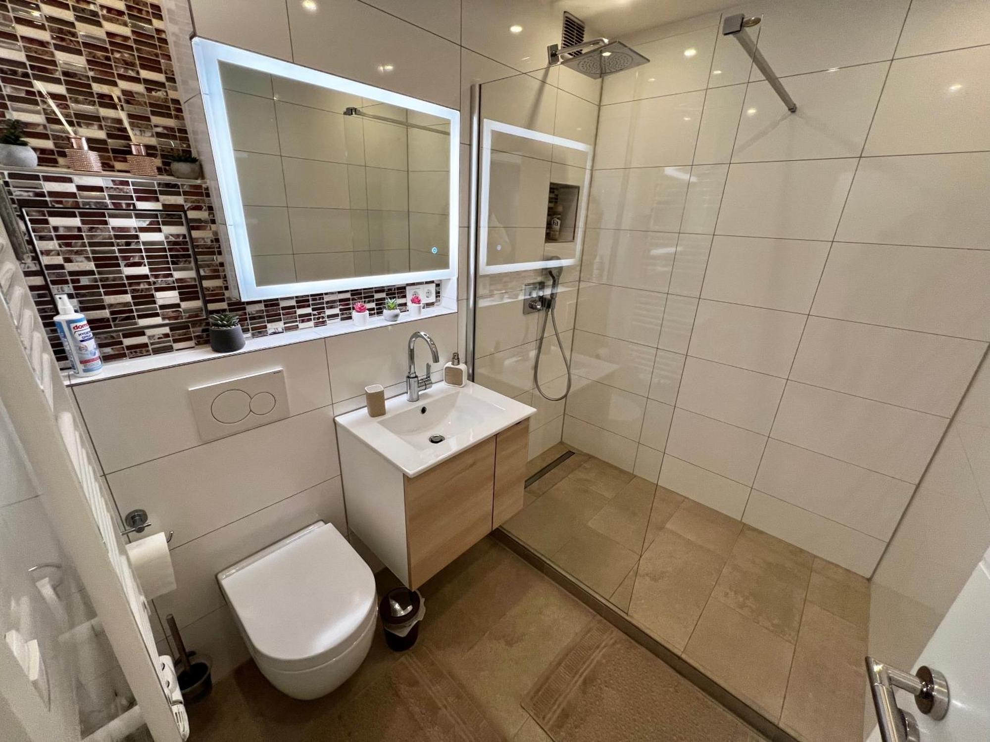 Lilis Apartment Mit Balkon เอาก์สเบิร์ก ภายนอก รูปภาพ